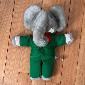 New Babar plush toy Elephant, not played with, 1977, Eden Toys, 11 inch